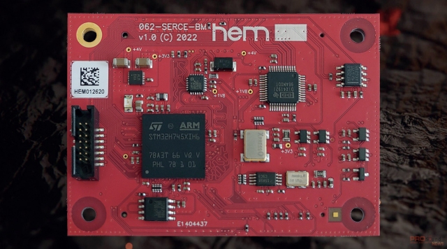 HEM tiết lộ trung tâm của Hệ thống âm thanh kỹ thuật số trên một mô-đun