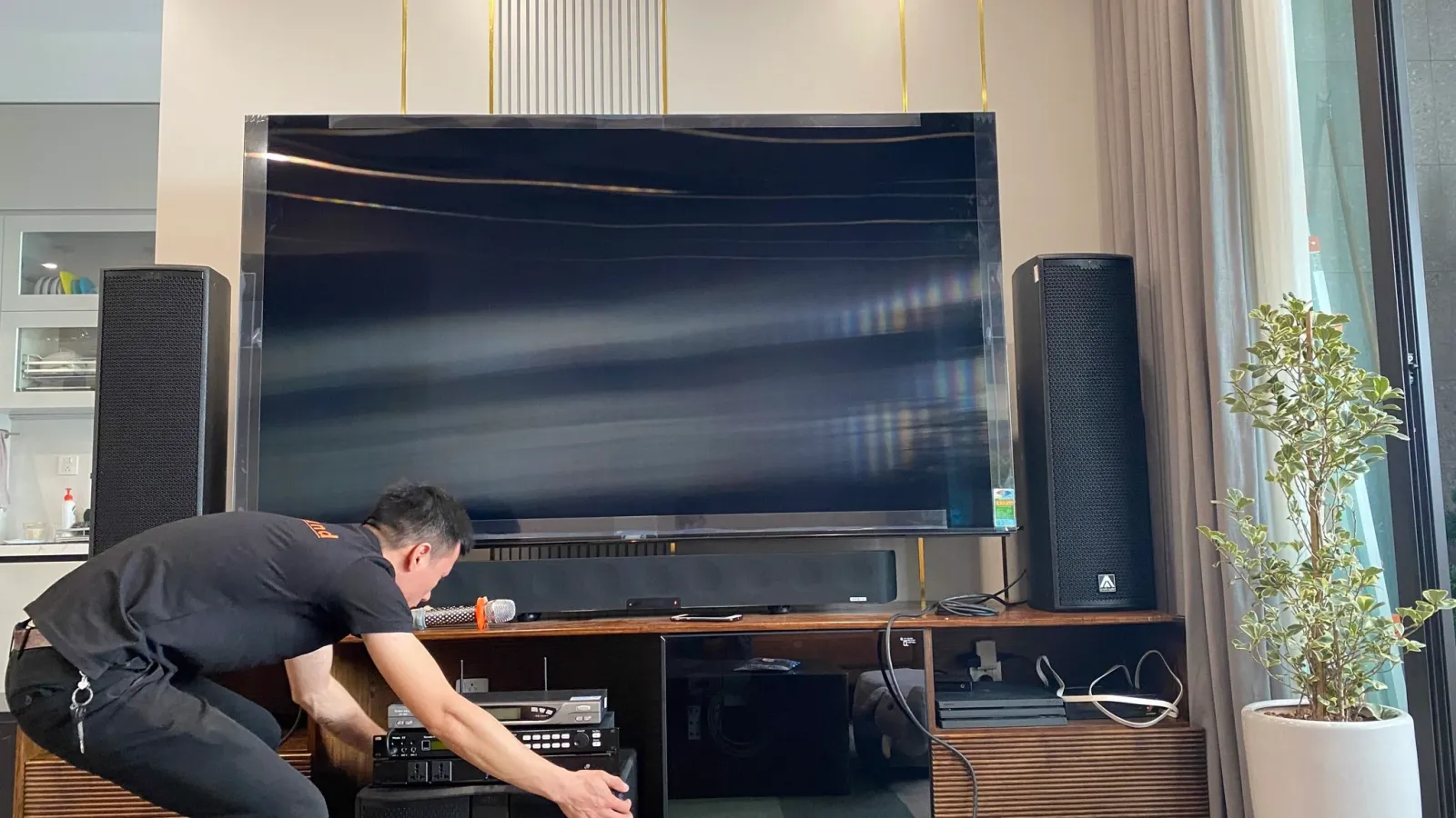 Lắp đặt dàn karaoke gia đình cao cấp