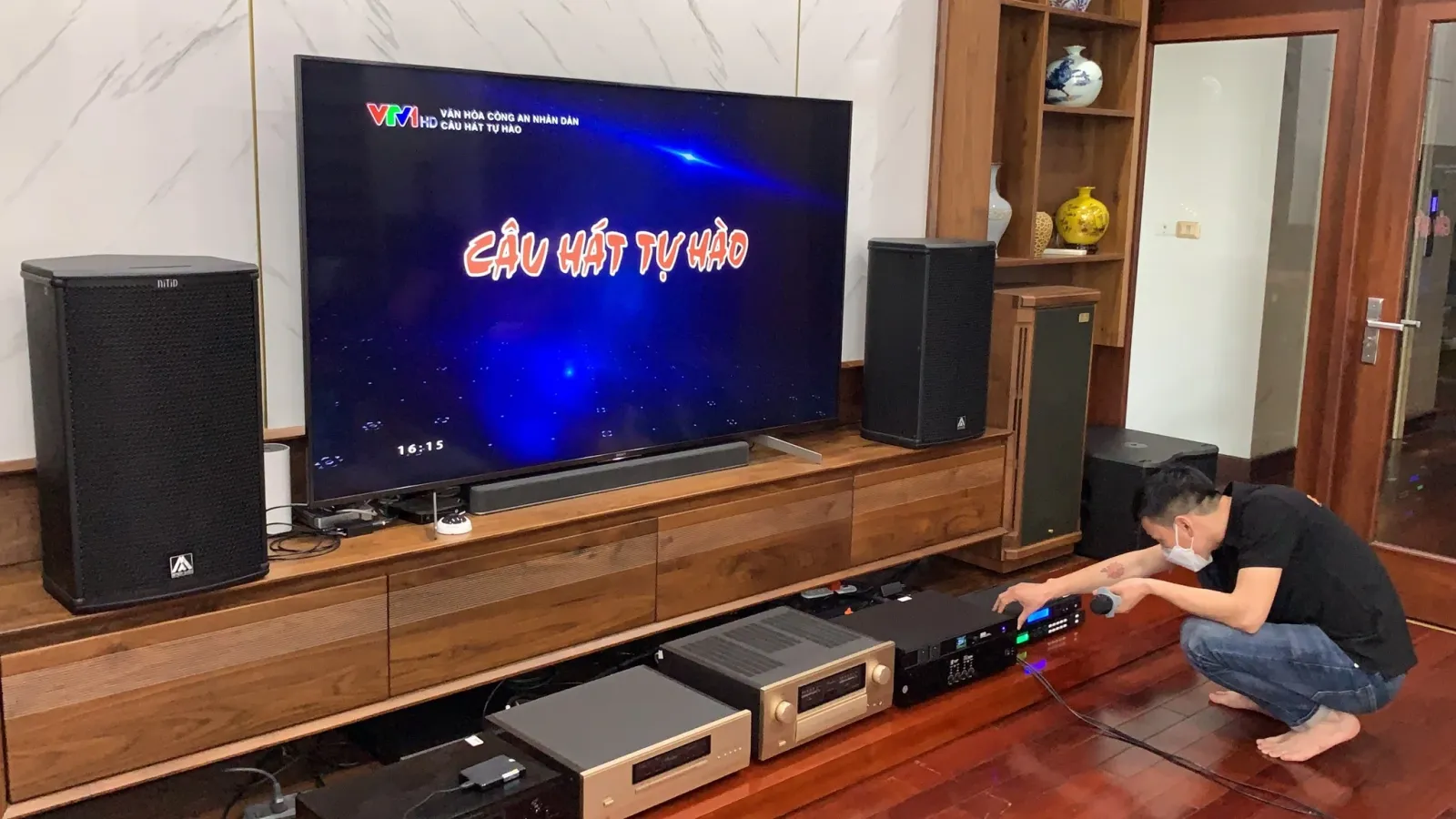 dàn karaoke hay hơn với thiết bị chính hãng