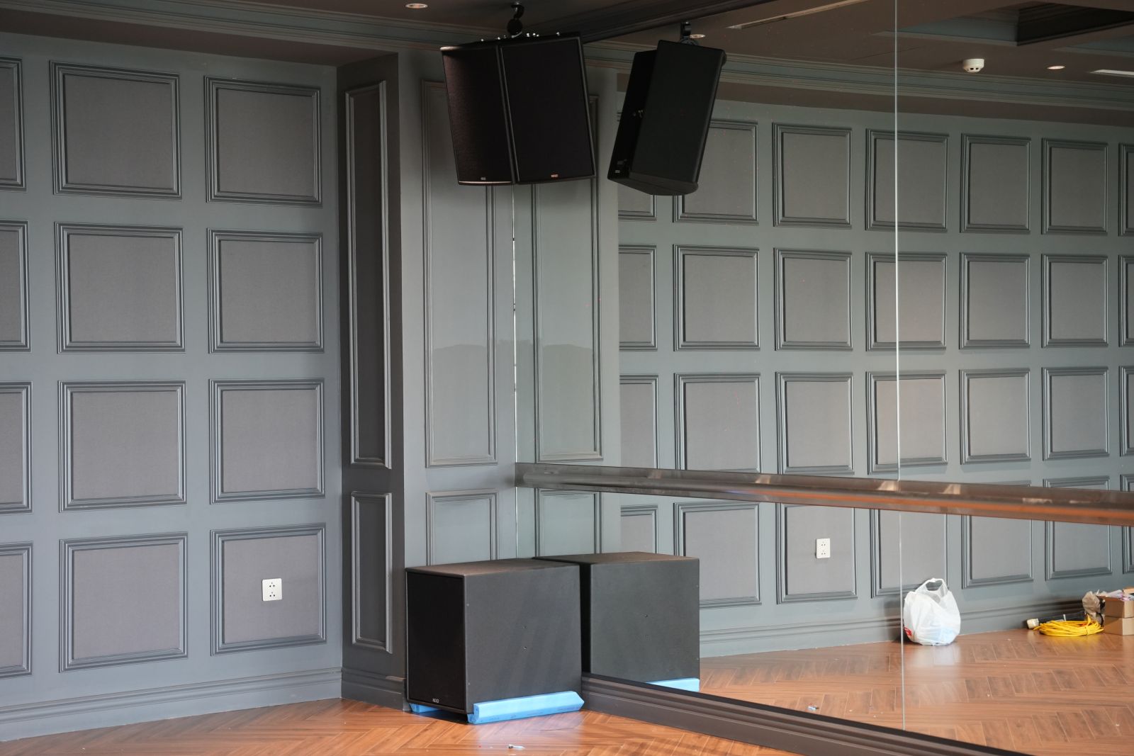 lắp đặt hệ thống âm thanh gia đình cao cấp