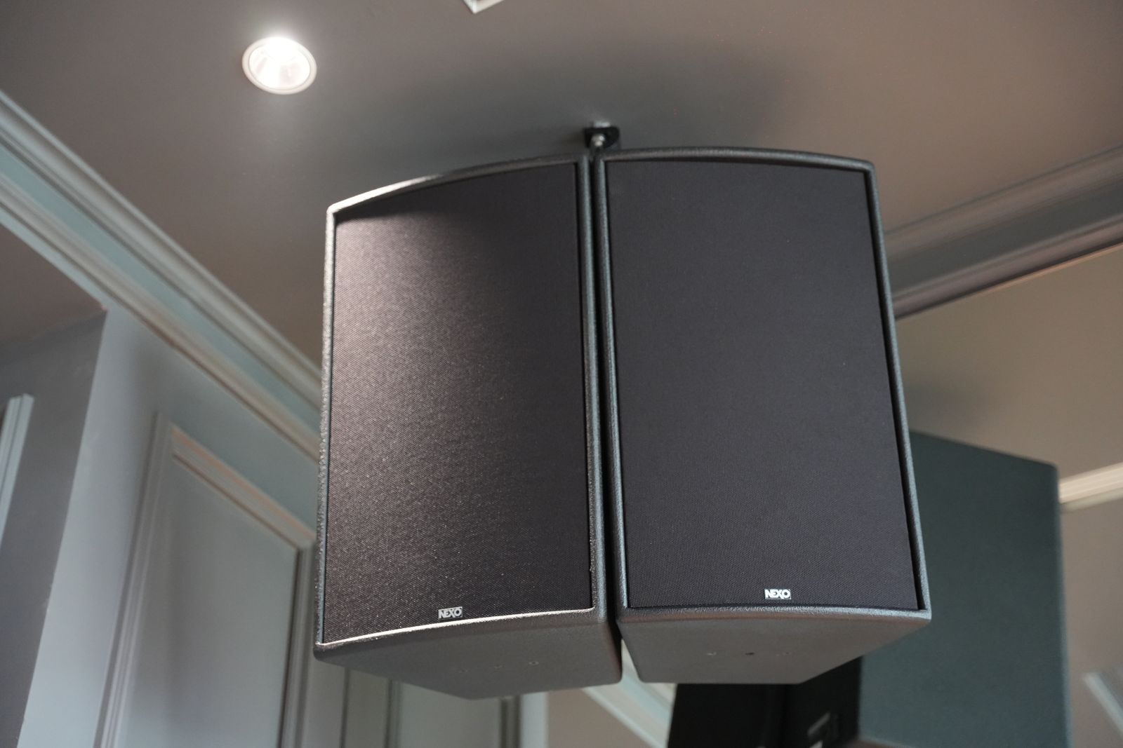 thiết kế loa nexo eps10