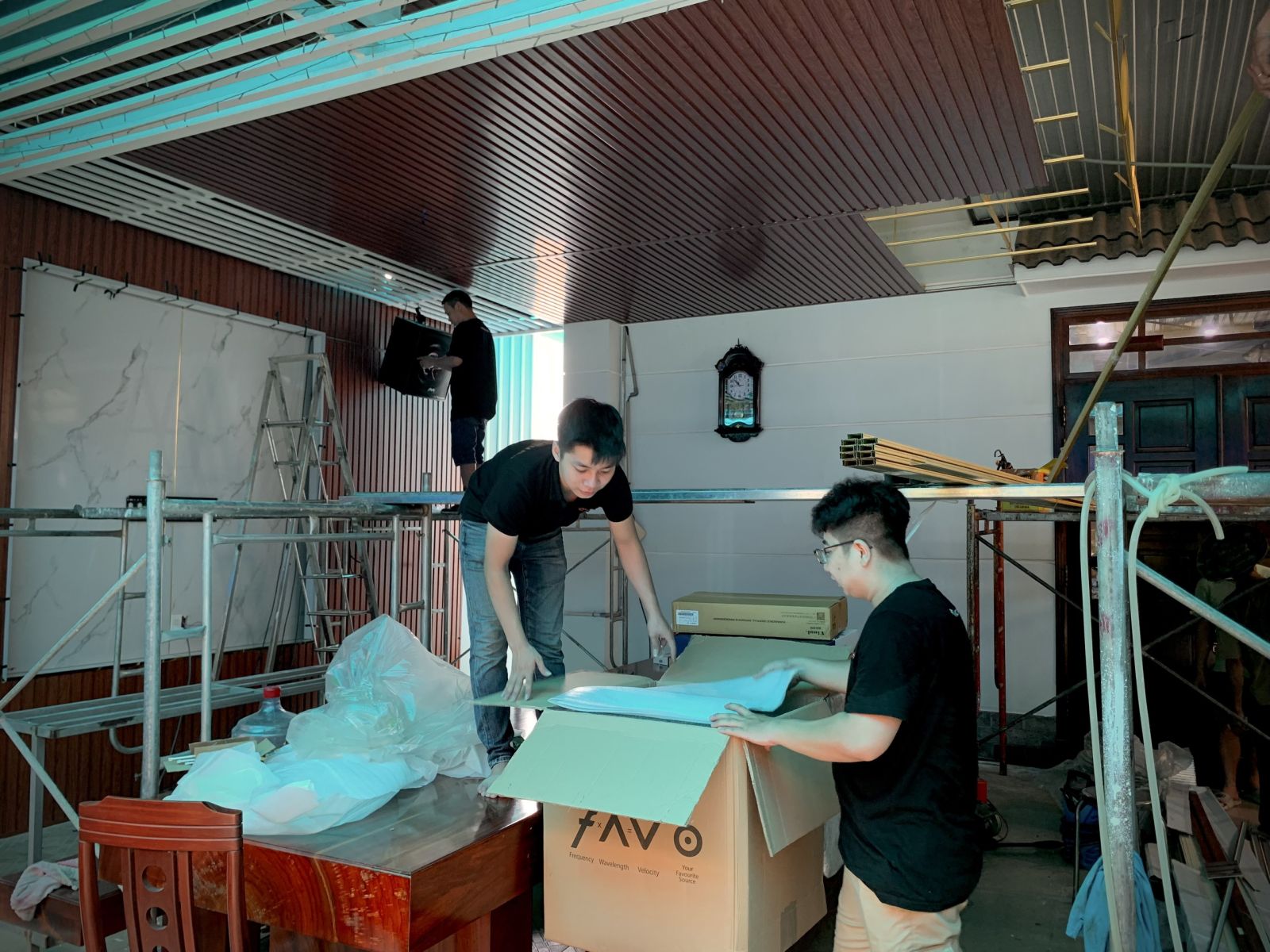 thi công lắp đặt bộ dàn karaoke gia đình