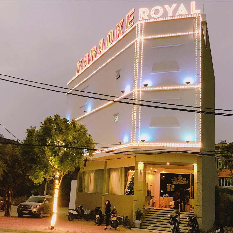 loa karaoke chuyên nghiệp tái hiện âm thanh trong trẻo