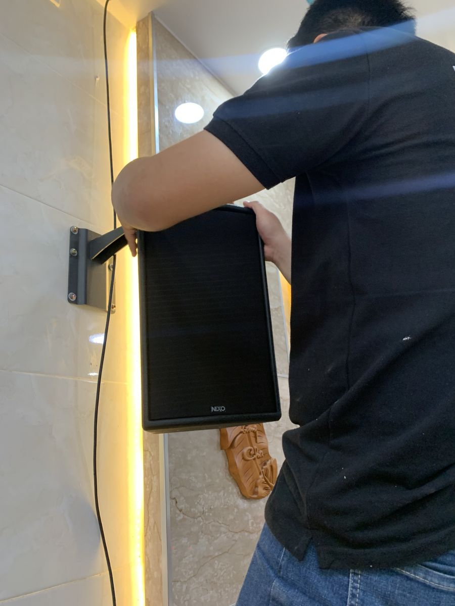 treo lắp loa nexo eps10