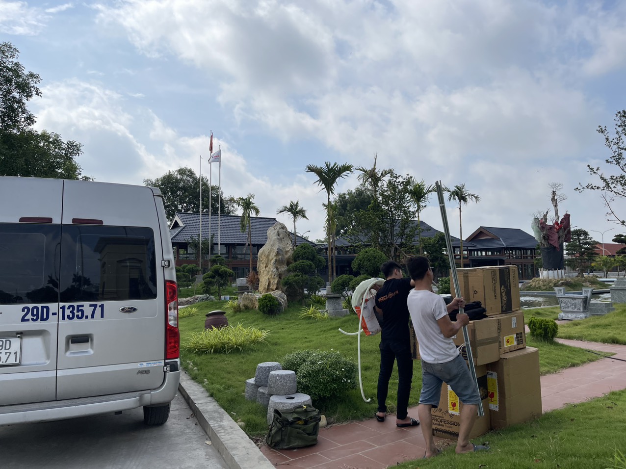 trường dạy lái xe đông đô