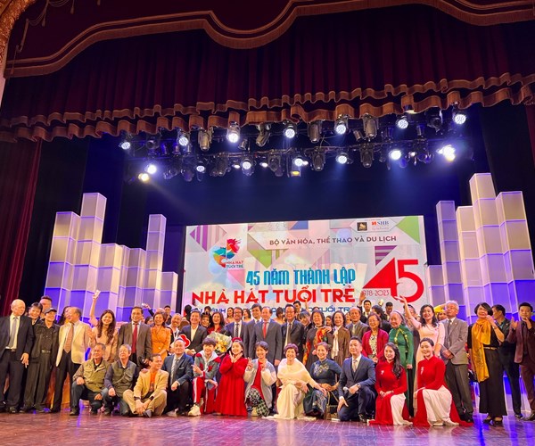 giới thiệu về nhà hát tuổi trẻ