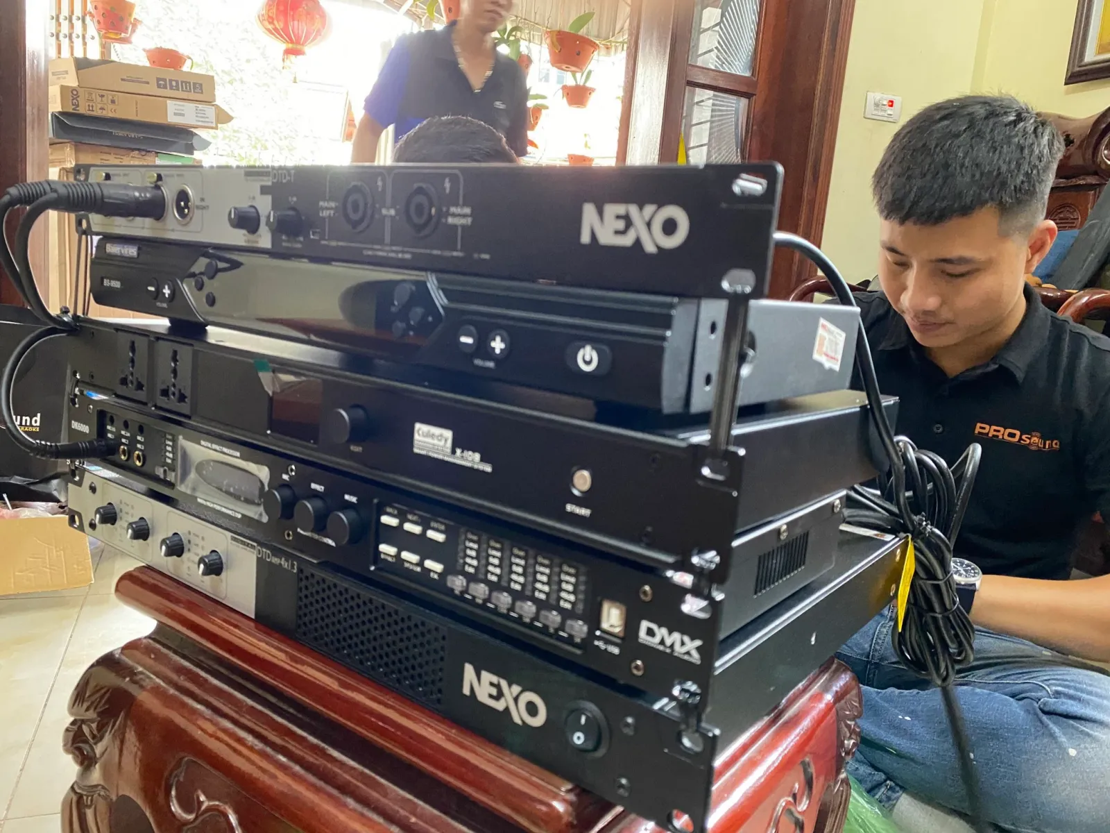 kỹ thuật lắp dàn karaoke giá rẻ