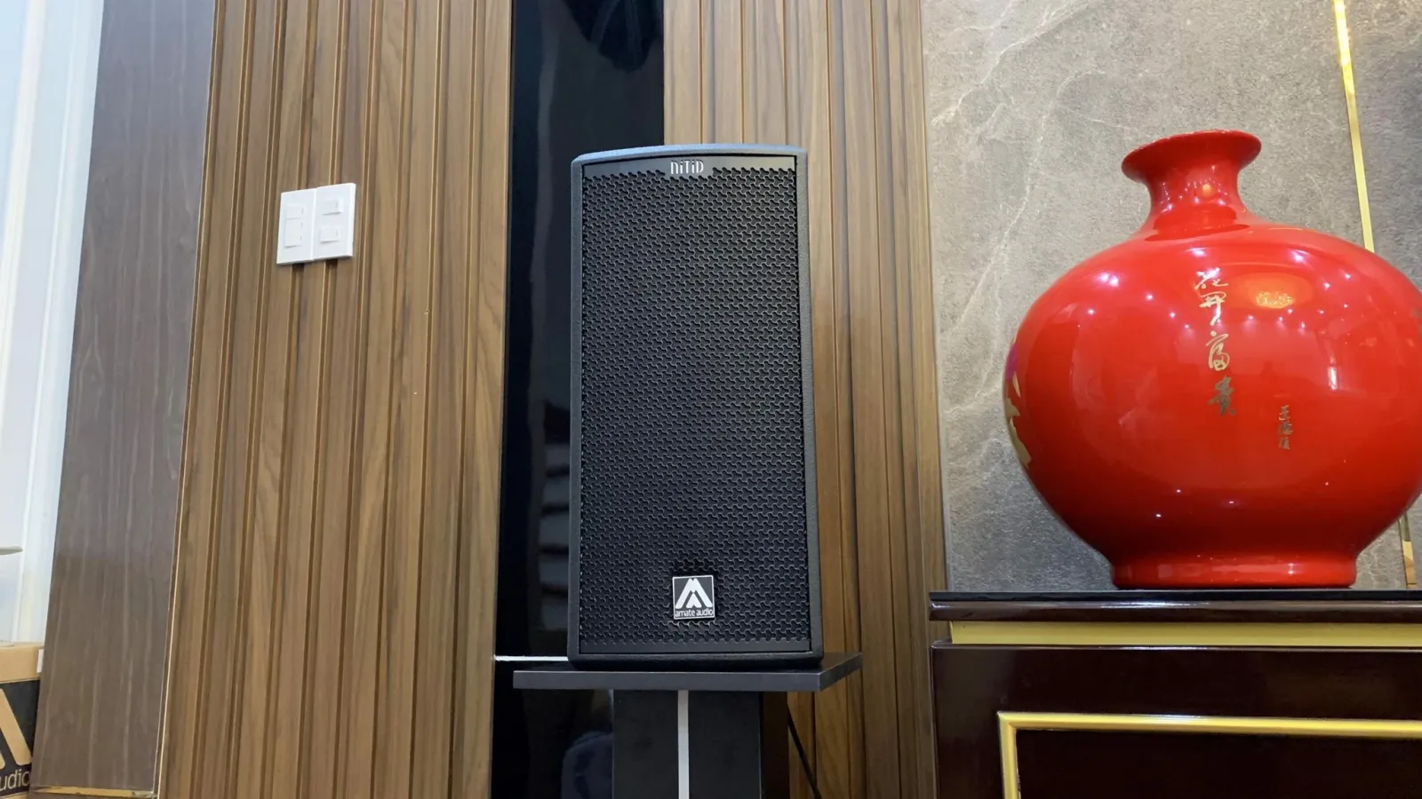 đặt loa karaoke ở vị trí thích hợp