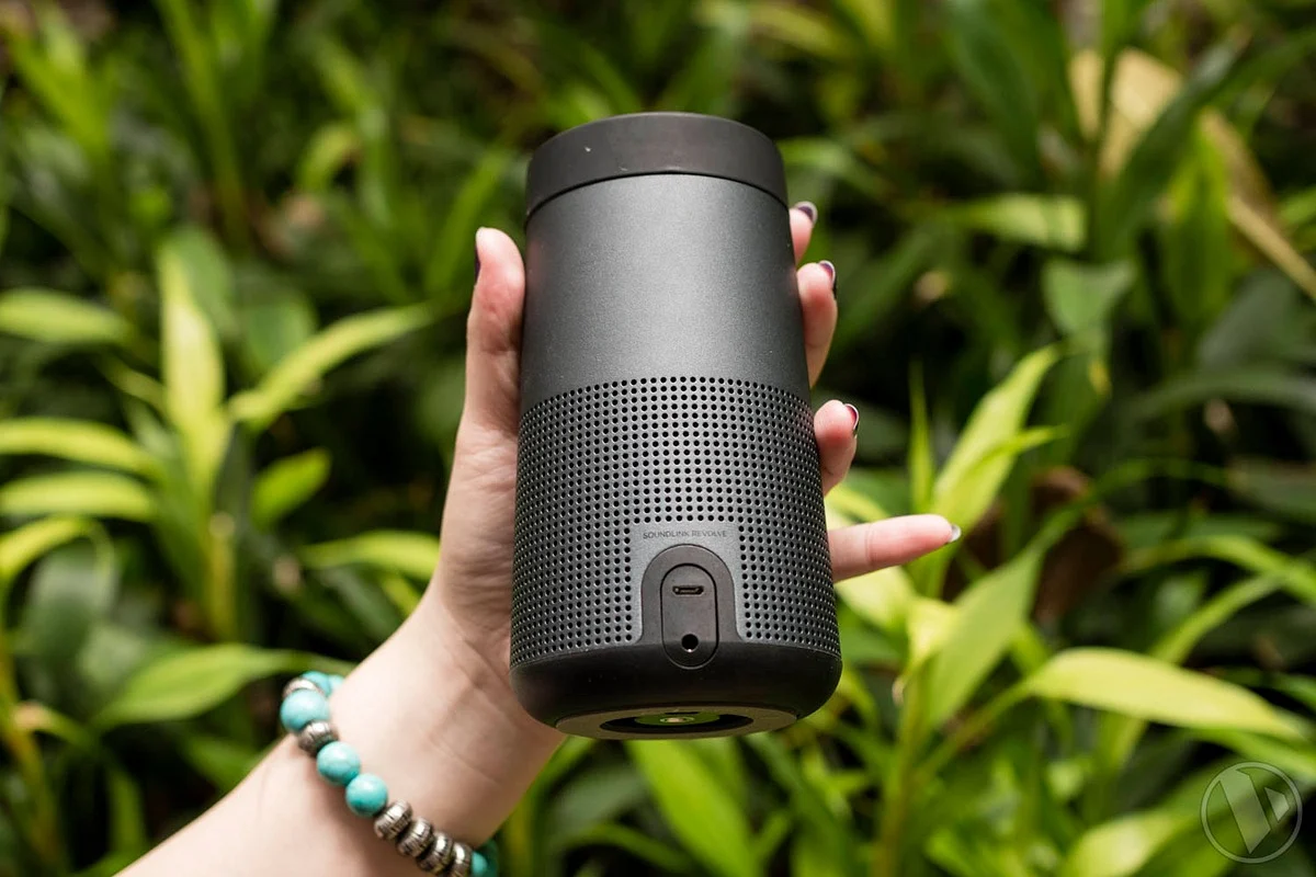 Loa Soundlink Revolve