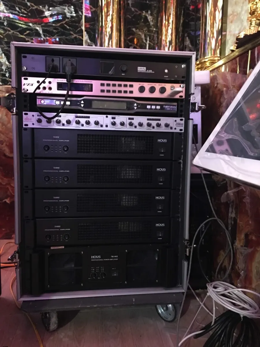 amplifier HOUS TA802