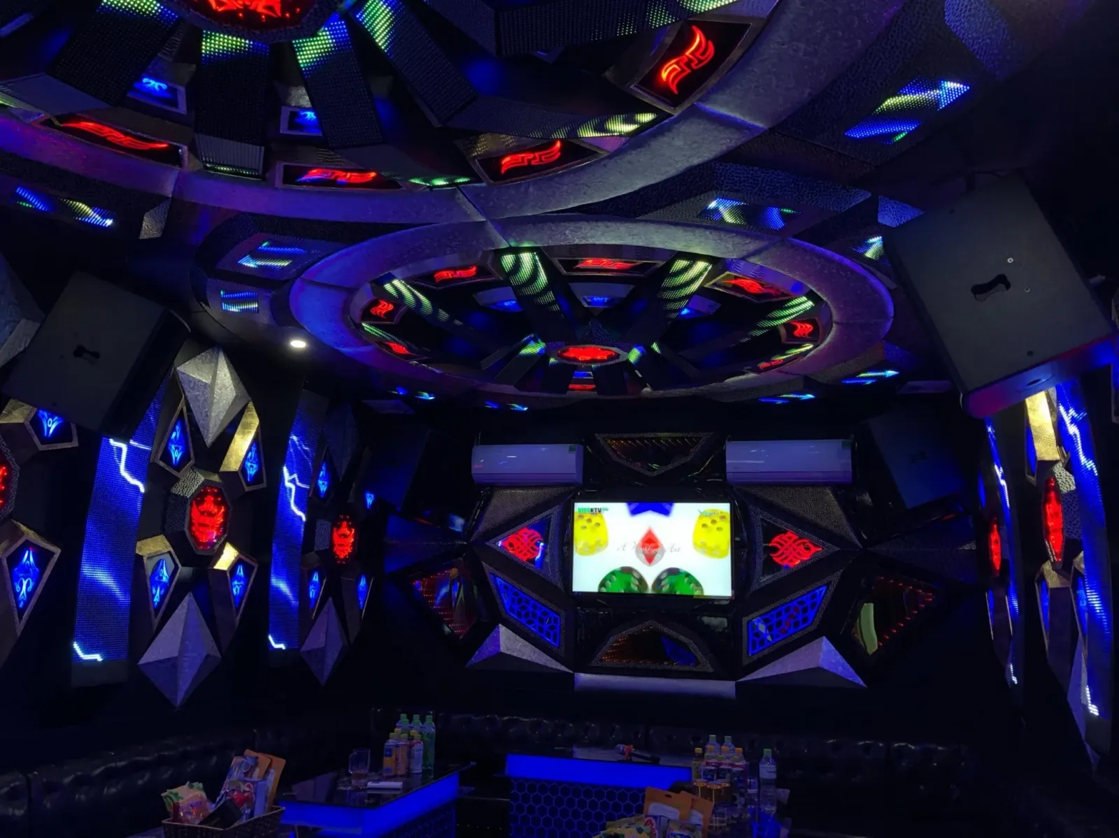 công trình Karaoke Wings