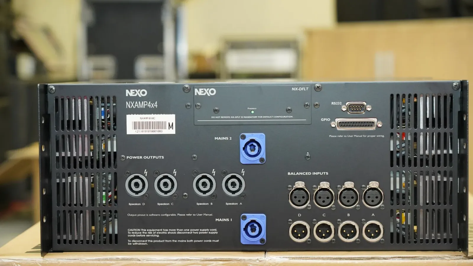 Mặt sau Amplifier Nexo NXAMP4x4
