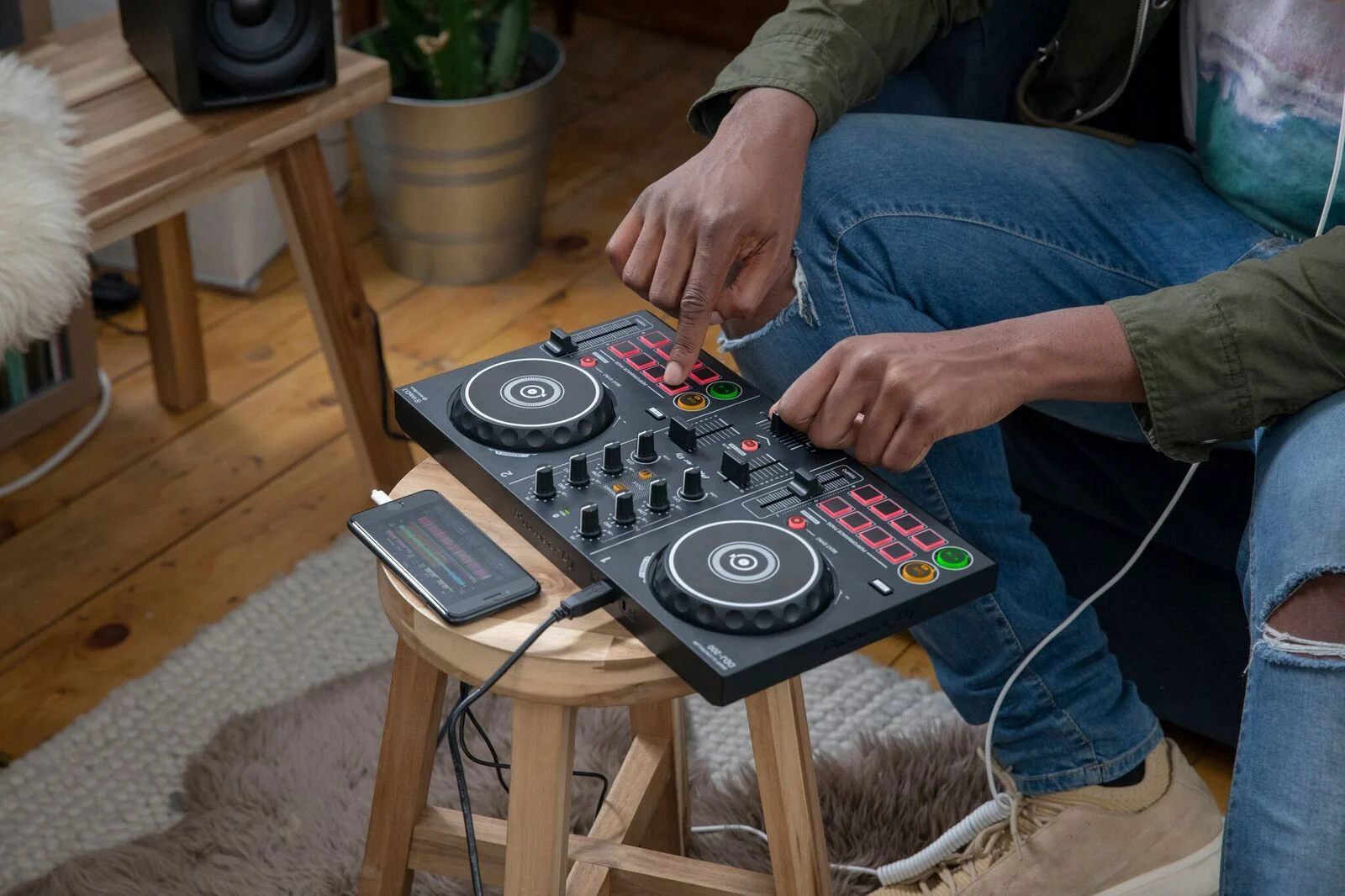 DDJ-200