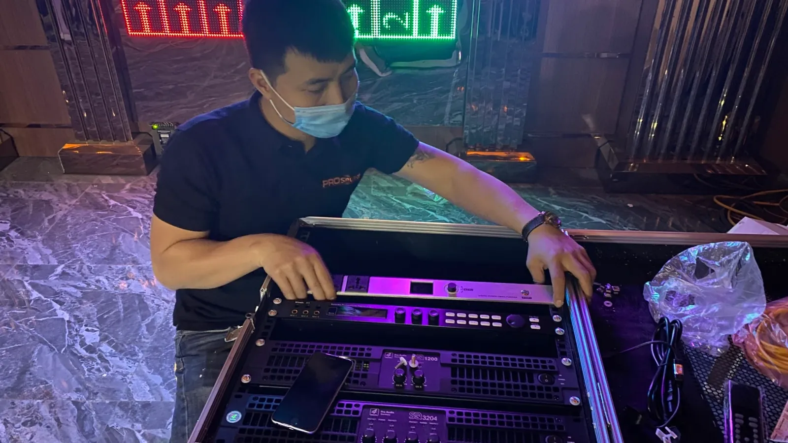 lắp đặt thiết bị