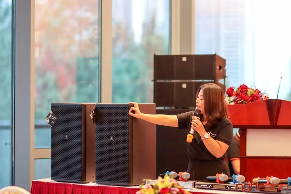 triển lãm âm thanh Plase Show