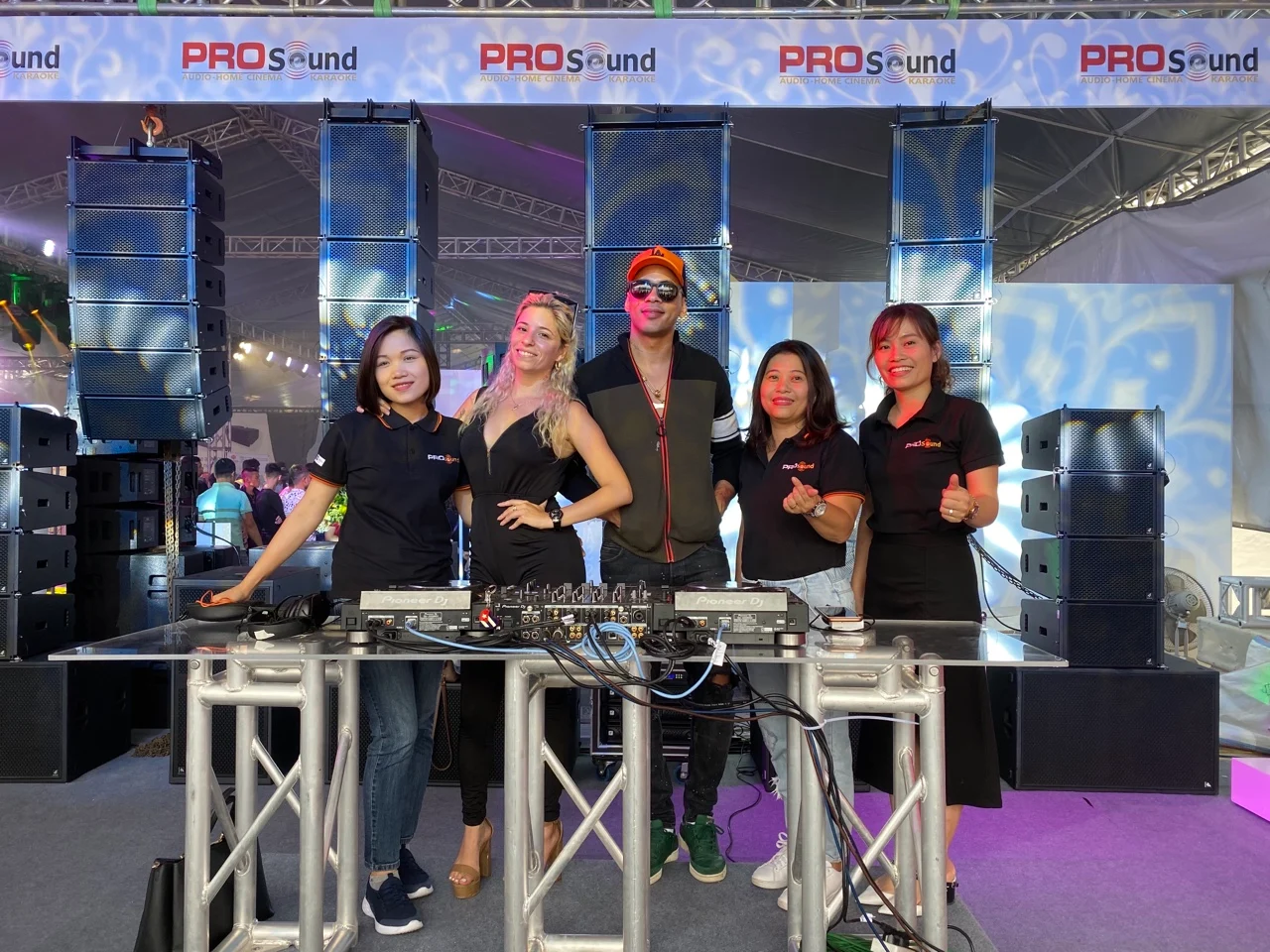 âm thanh quốc tế Plase Show 2019