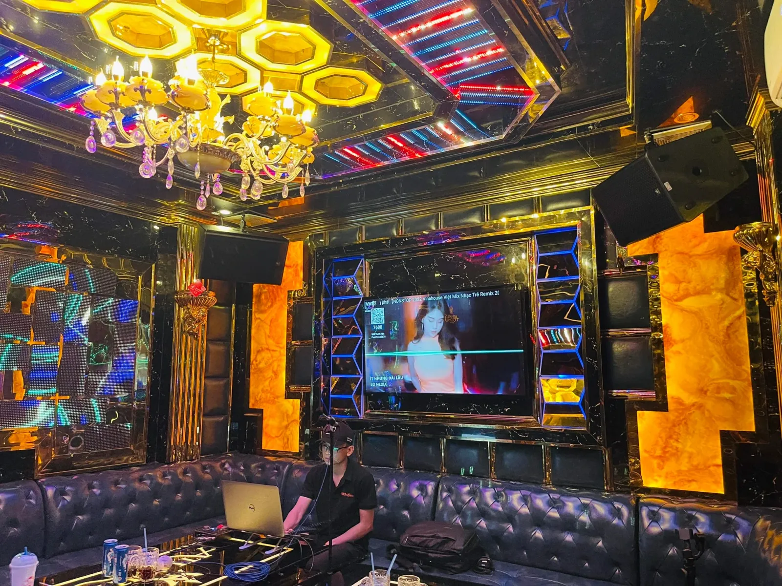 bộ hát karaoke