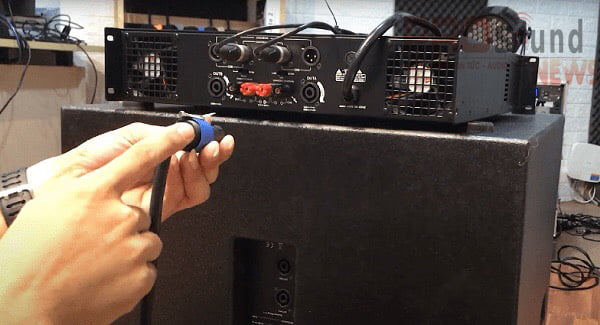 loa Sub vào Amplifier