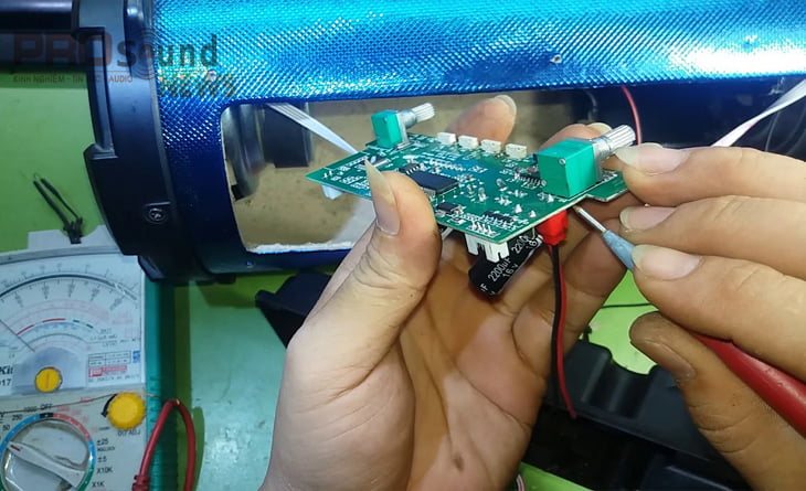 Lỗi loa Bluetooth do loa bị chập mạch