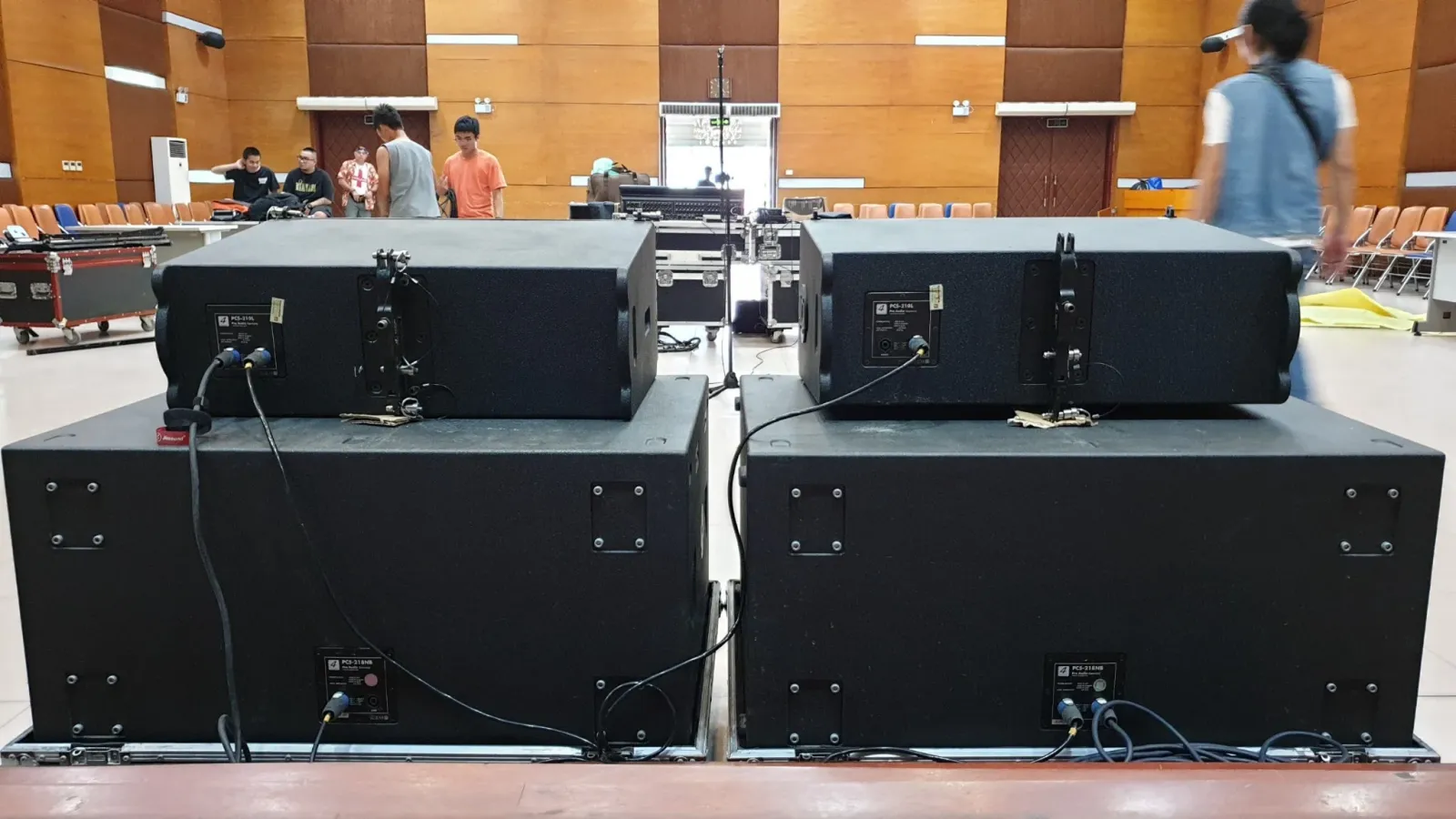 Rock H&agrave; Nội-Ng&agrave;y trở lại