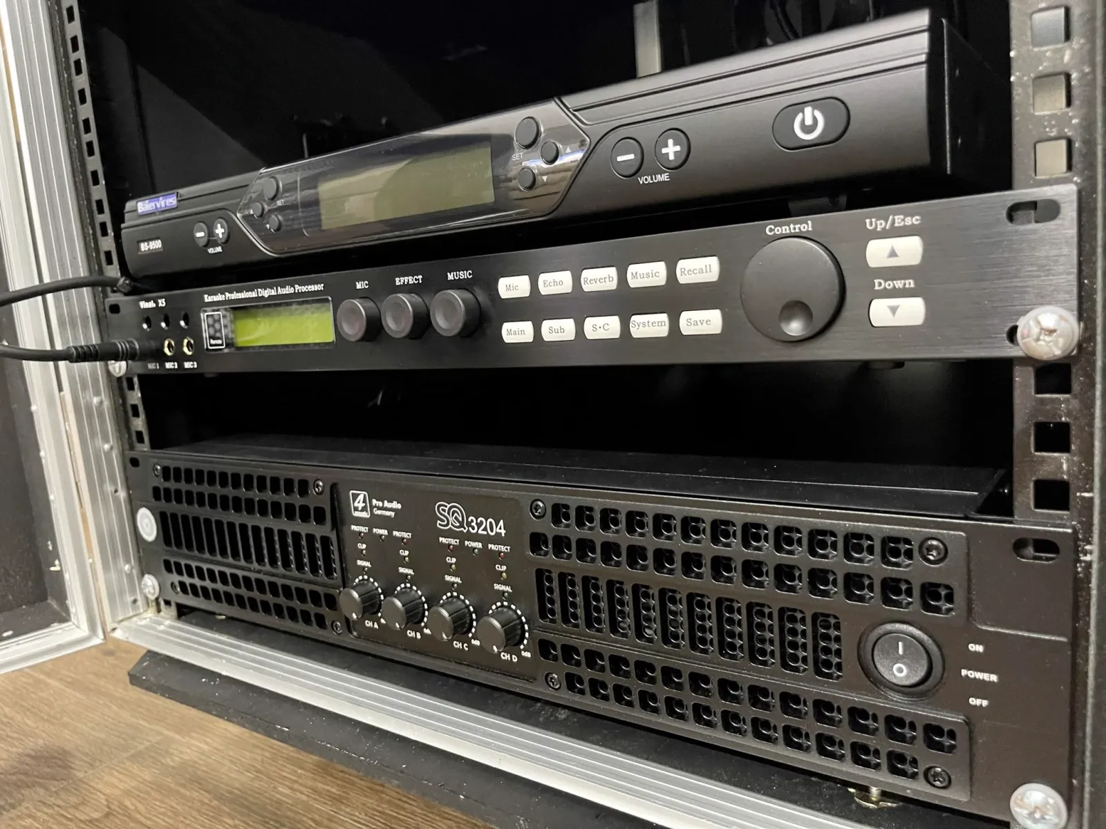 gi&aacute; d&agrave;n karaoke