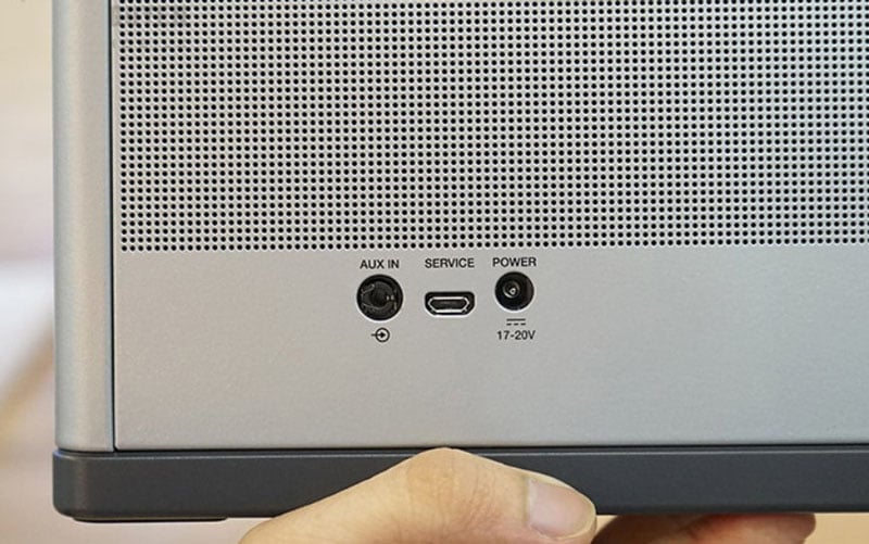 Cổng kết nối AUX