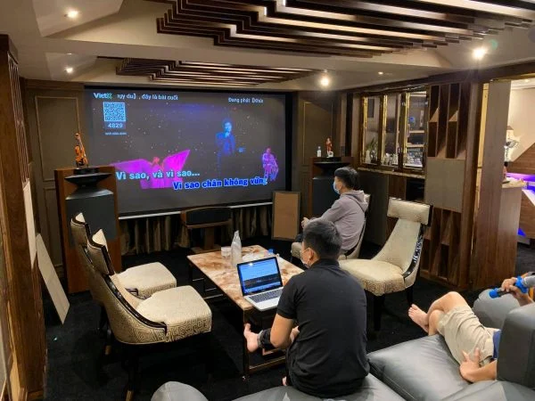 Không để dàn karaoke hoạt động ở môi trường nhiệt độ cao