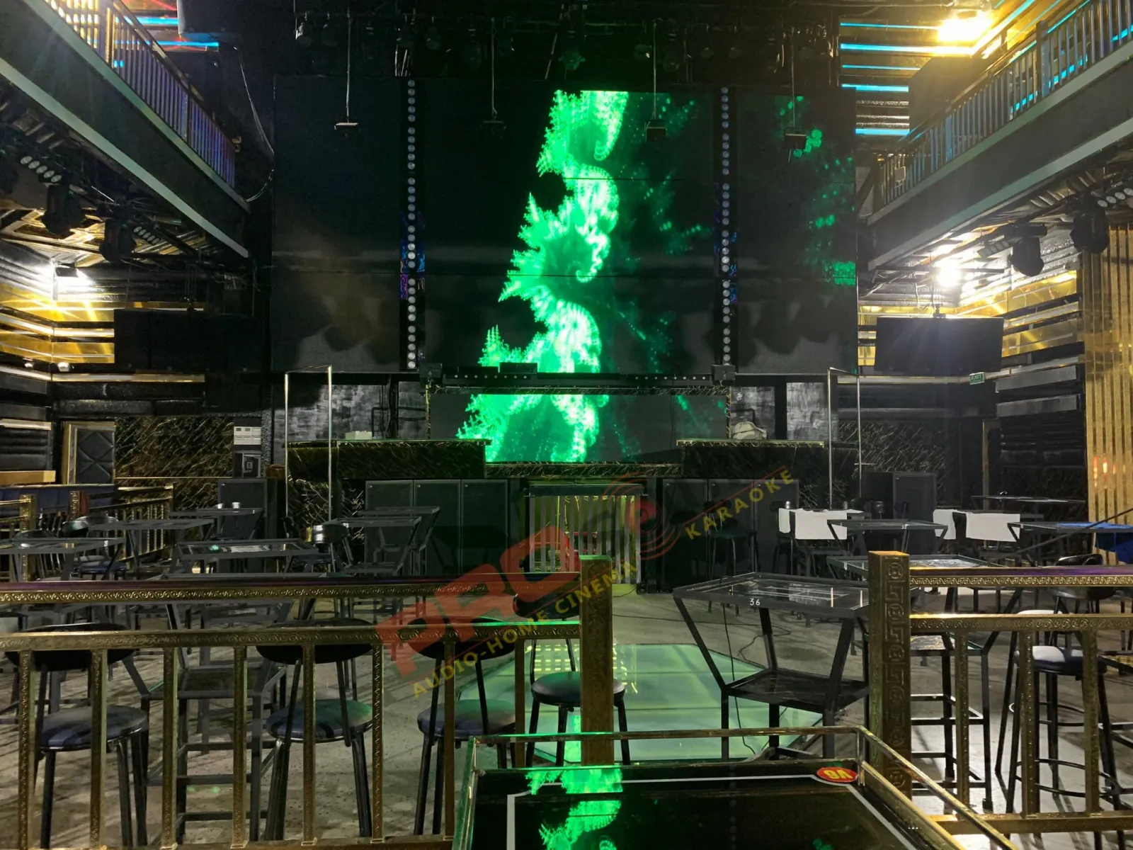 Bar – Club – Lounge