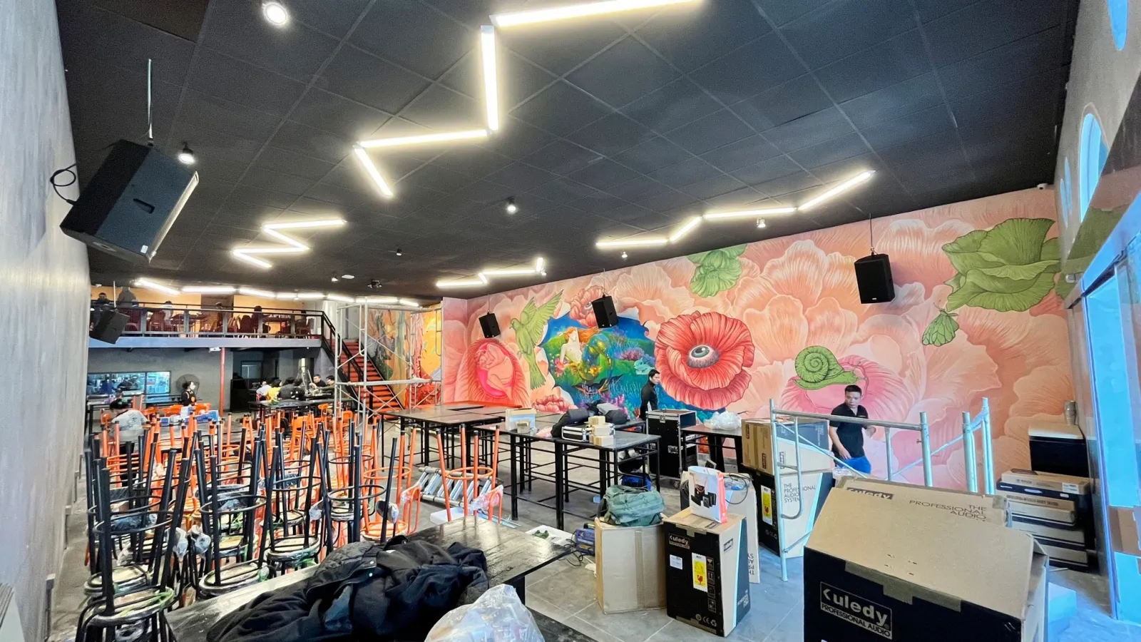 Lắp đặt hệ thống âm thanh loa Kuledy CX12 cho quán bar beer ở Bạch Đằng, Hai Bà Trưng