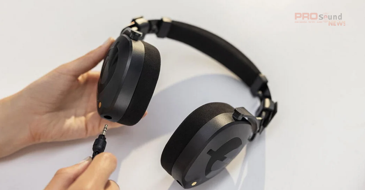 tai nghe RØDE NTH-100