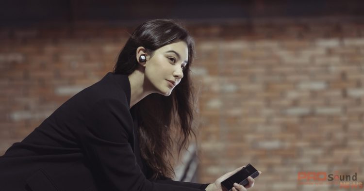 Tai nghe không dây đầu tiên của Astell&Kern tự hào có các chế độ thích ứng aptX và môi trường xung quanh